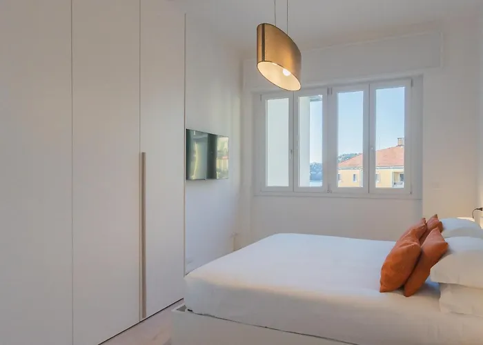 White View By Rent Como