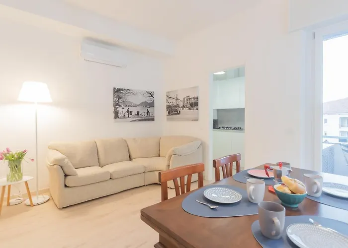 Apartament White View
