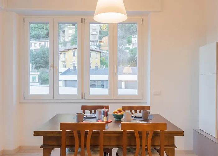 Apartament White View *