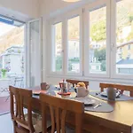White View Apartment Como