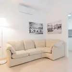 White View Apartment